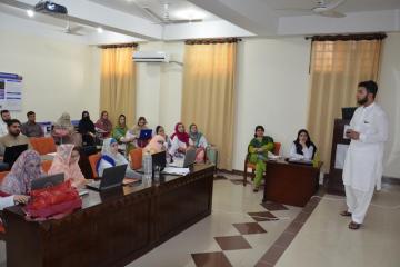 Adnan MPhil semester 2 presenting review1506583182.JPG